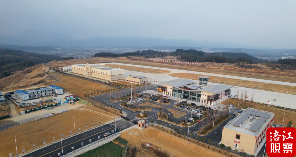 首飞机场起飞动态稿2 拷贝.jpg