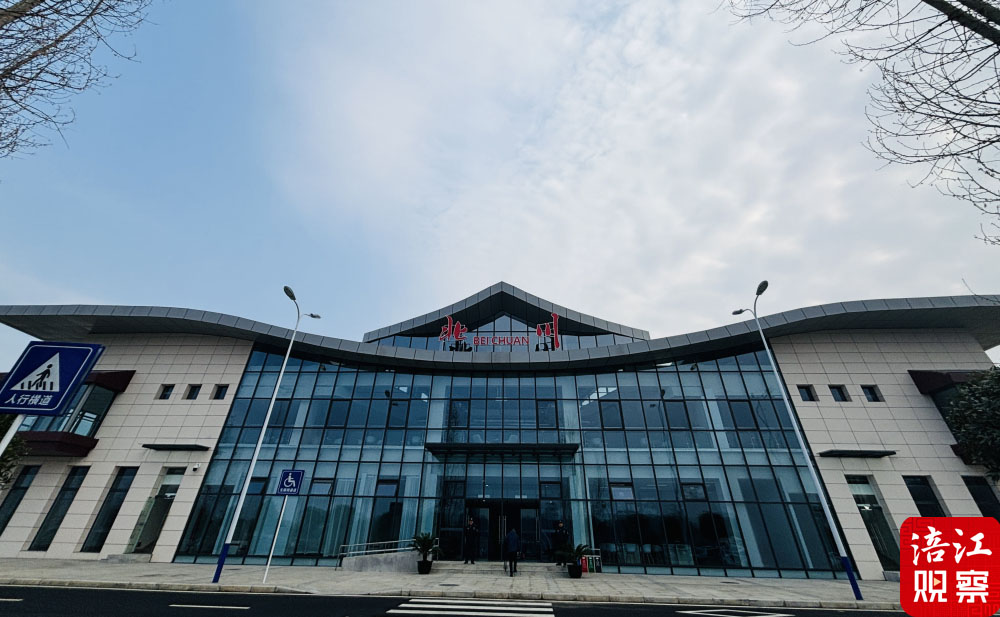 首飞机场起飞动态稿1 拷贝.jpg