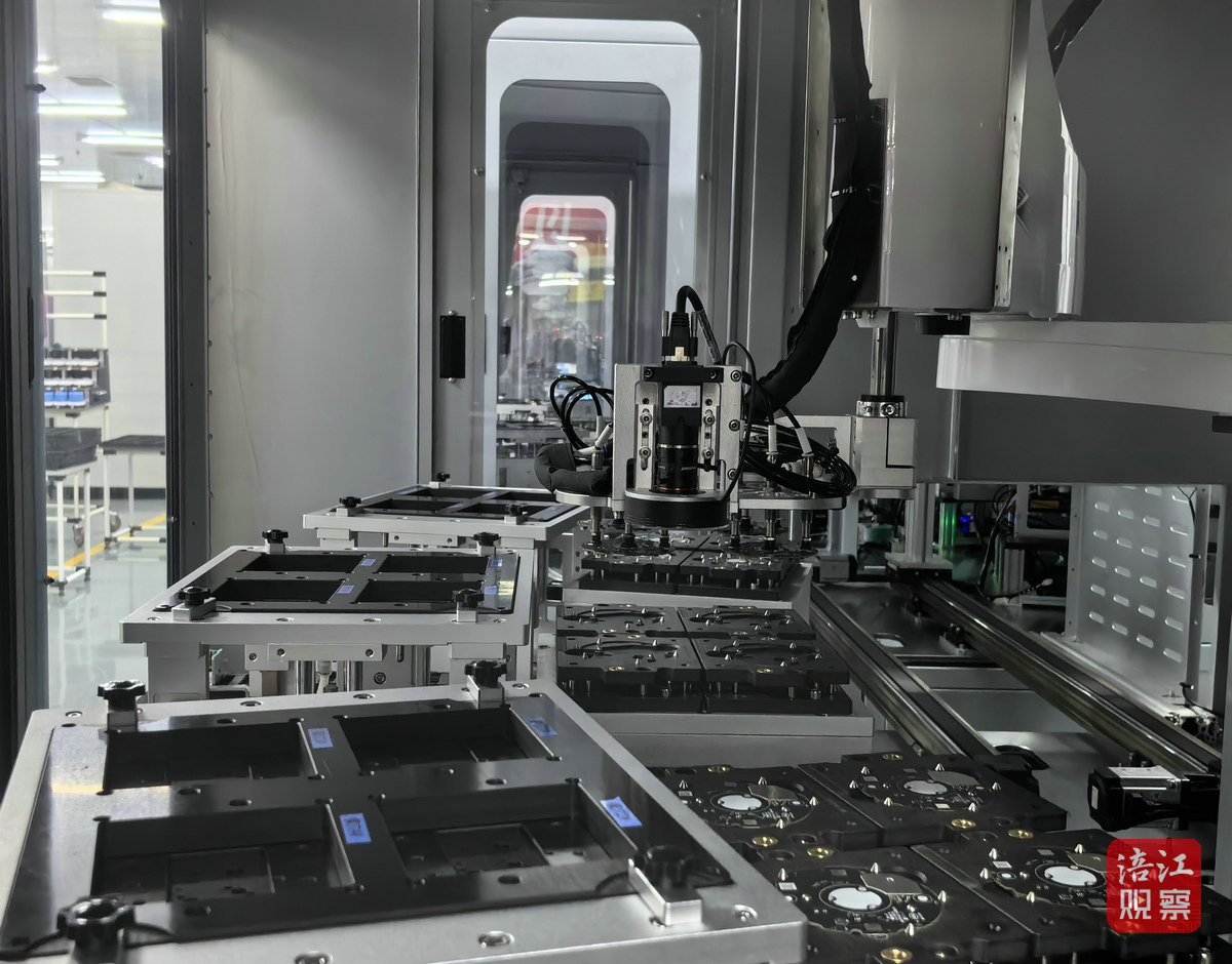 长虹新网科技2_1.jpg 长虹新网科技2_1.jpg